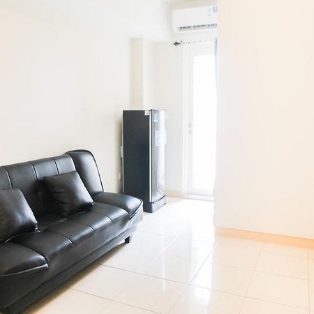 Simply Minimalist 2Br The Springlake Summarecon Apartment By Travelio Bekasi Exterior photo
