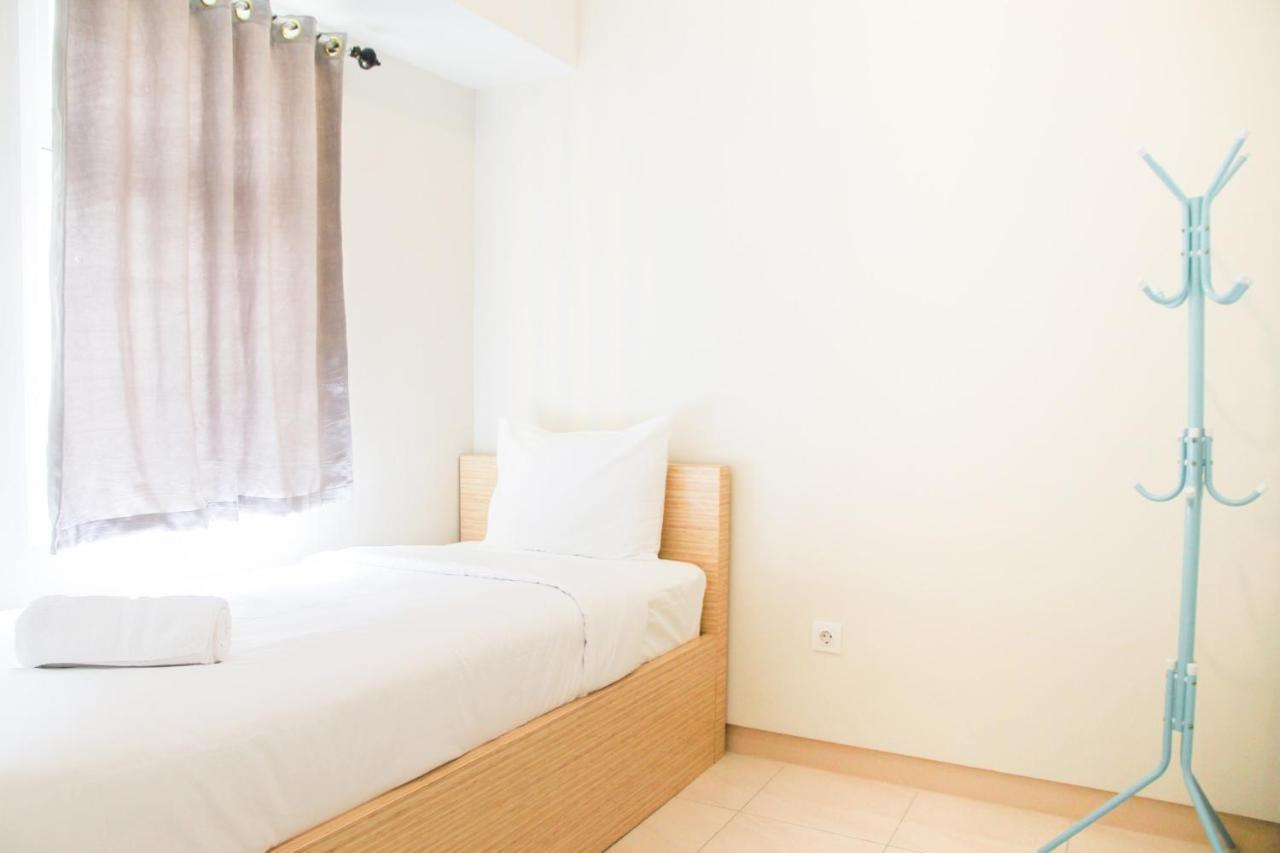 Simply Minimalist 2Br The Springlake Summarecon Apartment By Travelio Bekasi Exterior photo